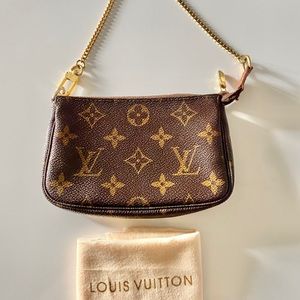 Louis Vuitton Mini Pochette